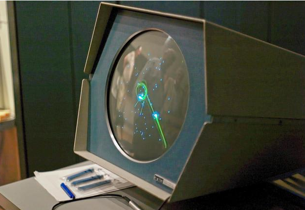 史蒂芬·罗素在1962年发明了《Spacewars》
