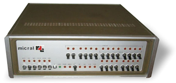 1973年发明的Micral是历史上最早使用Intel微处理器（Intel 8008）的商用个人电脑