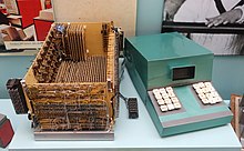 1968年惠普推出早期计算机Hewlett-Packard 9100A