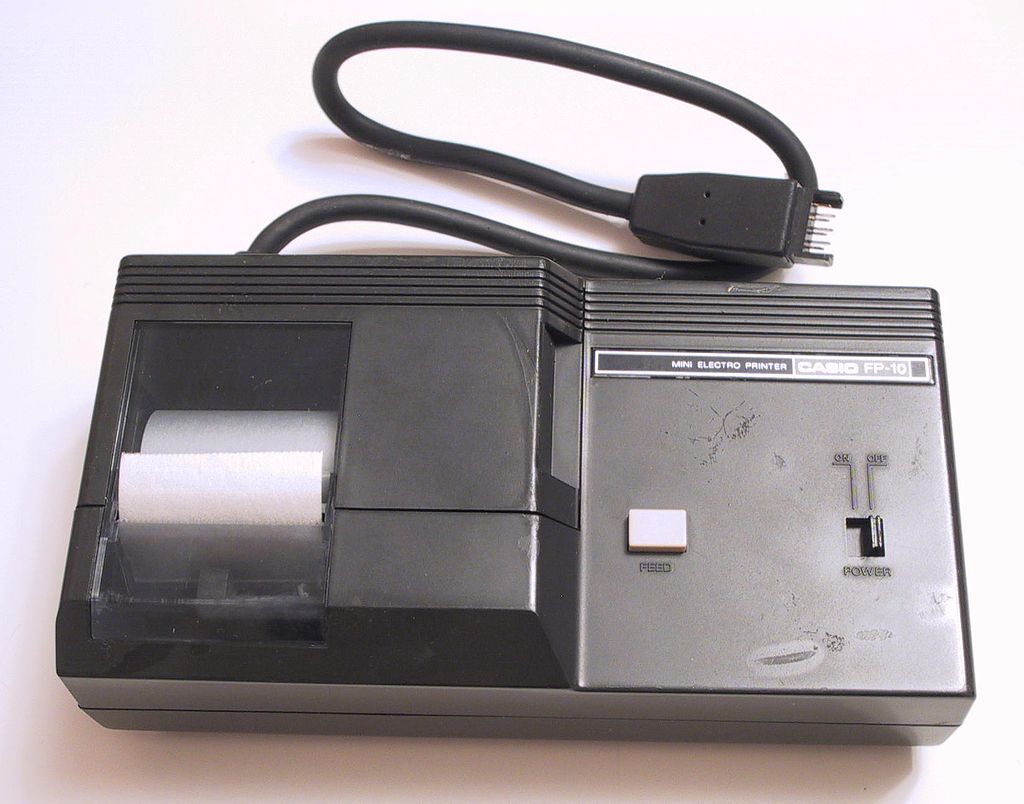 1981年卡西欧 FX-702P计算器开始发行