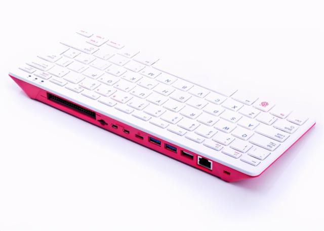 2020年11月3日，树莓派 400 发布，键盘内置主机，藏在键盘中电脑