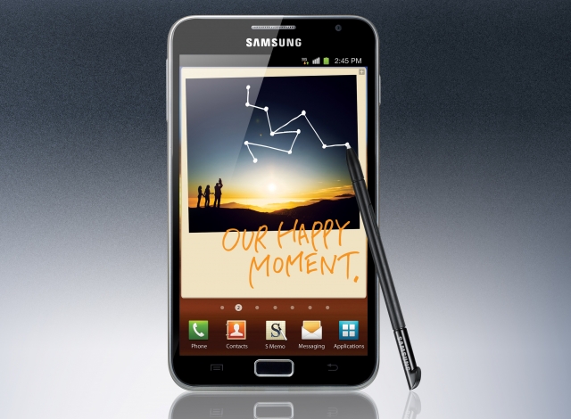 2011年8月，三星推出了全新Galaxy Note系列手机，全球第一台大屏幕（5.3英寸）手机
