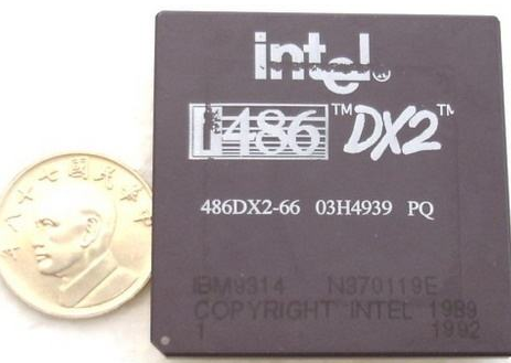 英特尔在1992年3月2日发布intel 486DX2芯片