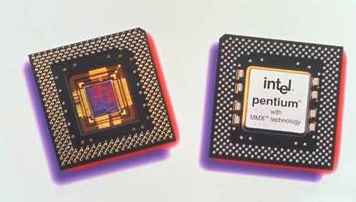 英特尔在1995年11月发布Intel Pentium Pro