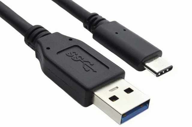 USB 3.2于2017年9月发布，并引入了USB-C连接器
