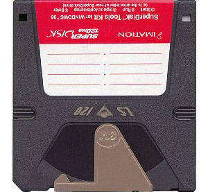 1997年，Imation开发了超级磁盘驱动器和软盘，也称为LS-120