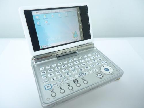 Pocket PC 2000发布于2000年4月19日