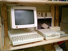 Apple IIc于1984年4月上市