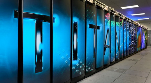 2012年10月29日超级计算机泰坦（Titan）正式开始运作