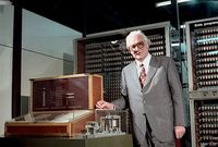 1941年世界第一台可编程计算机Z3由Konrad Zuse制作