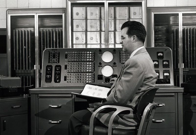 1950年美国建造了电子计算机——SWAC