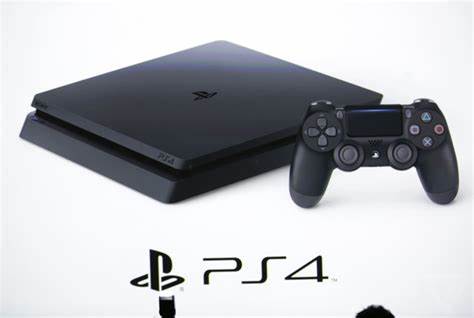 2013年2月20日，索尼正式公布第八世代游戏主机PlayStation 4（PS4）